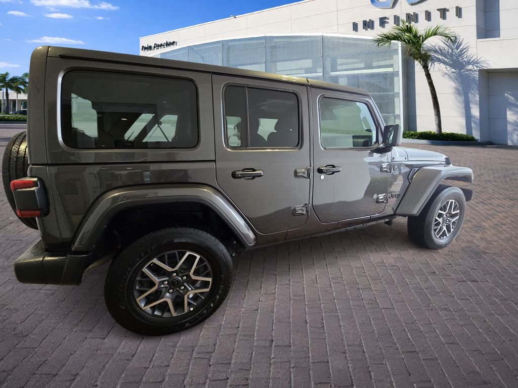 2025 Jeep Wrangler 4-Door Sahara - Photo 8