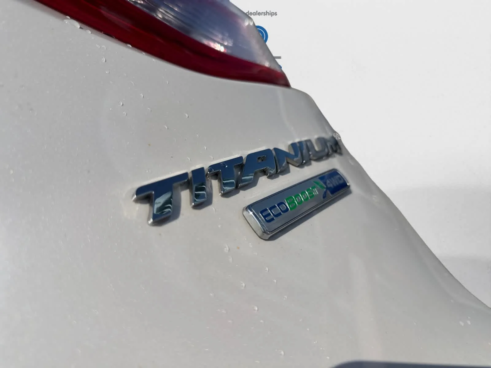 Used 2016 White Platinum Metallic Tri-Coat Ford Titanium image 25