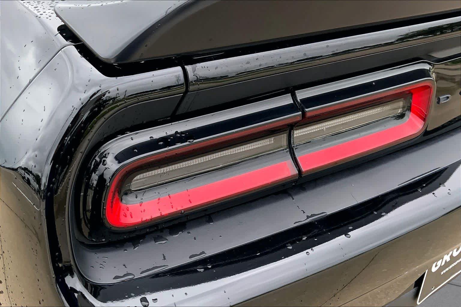 Used 2023 Pitch Black Clearcoat Dodge SXT image 24