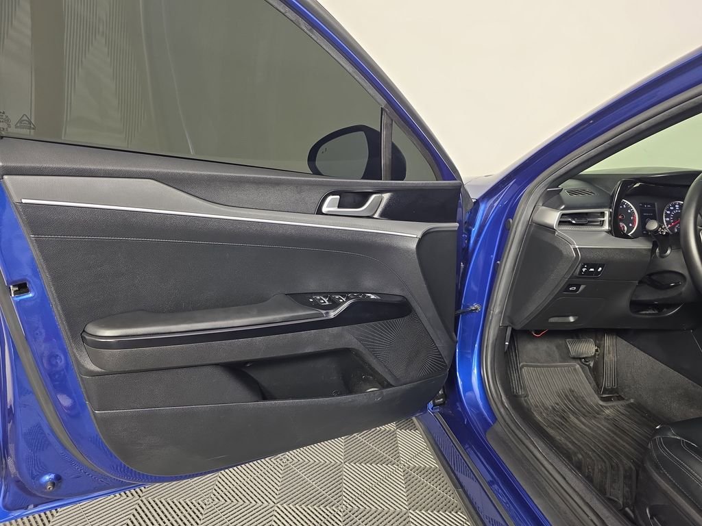 Used 2023 Blue Kia GT-Line image 17