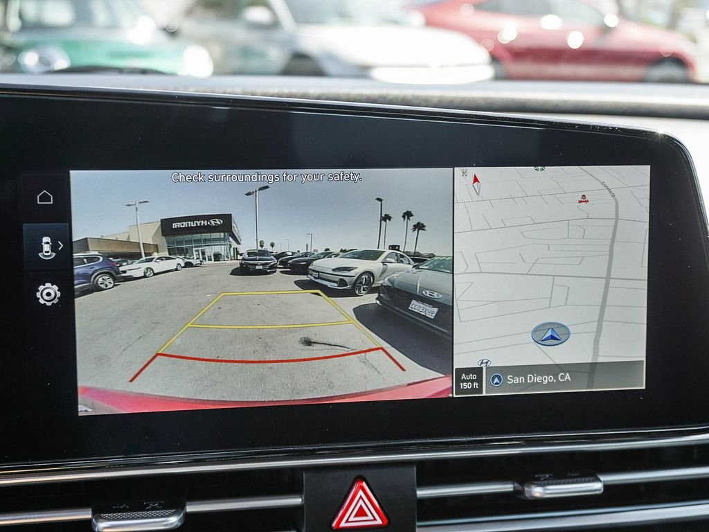 Used 2024 Red Hyundai Blue image 23