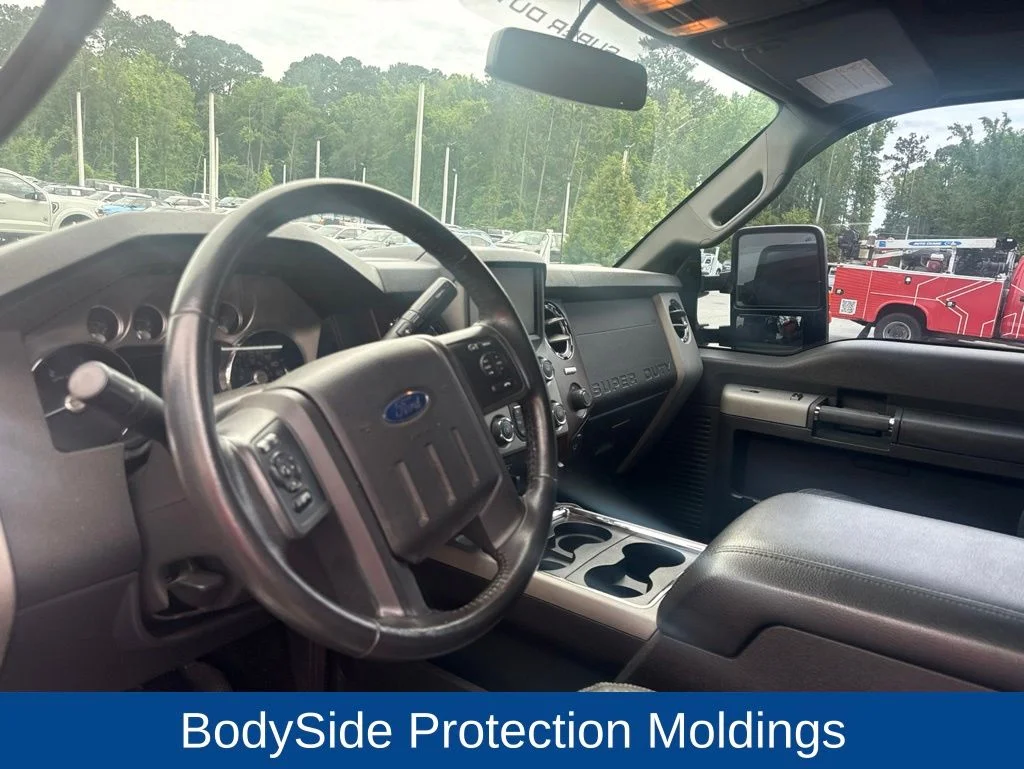 Used 2014 Tuxedo Black Metallic Ford Lariat image 14