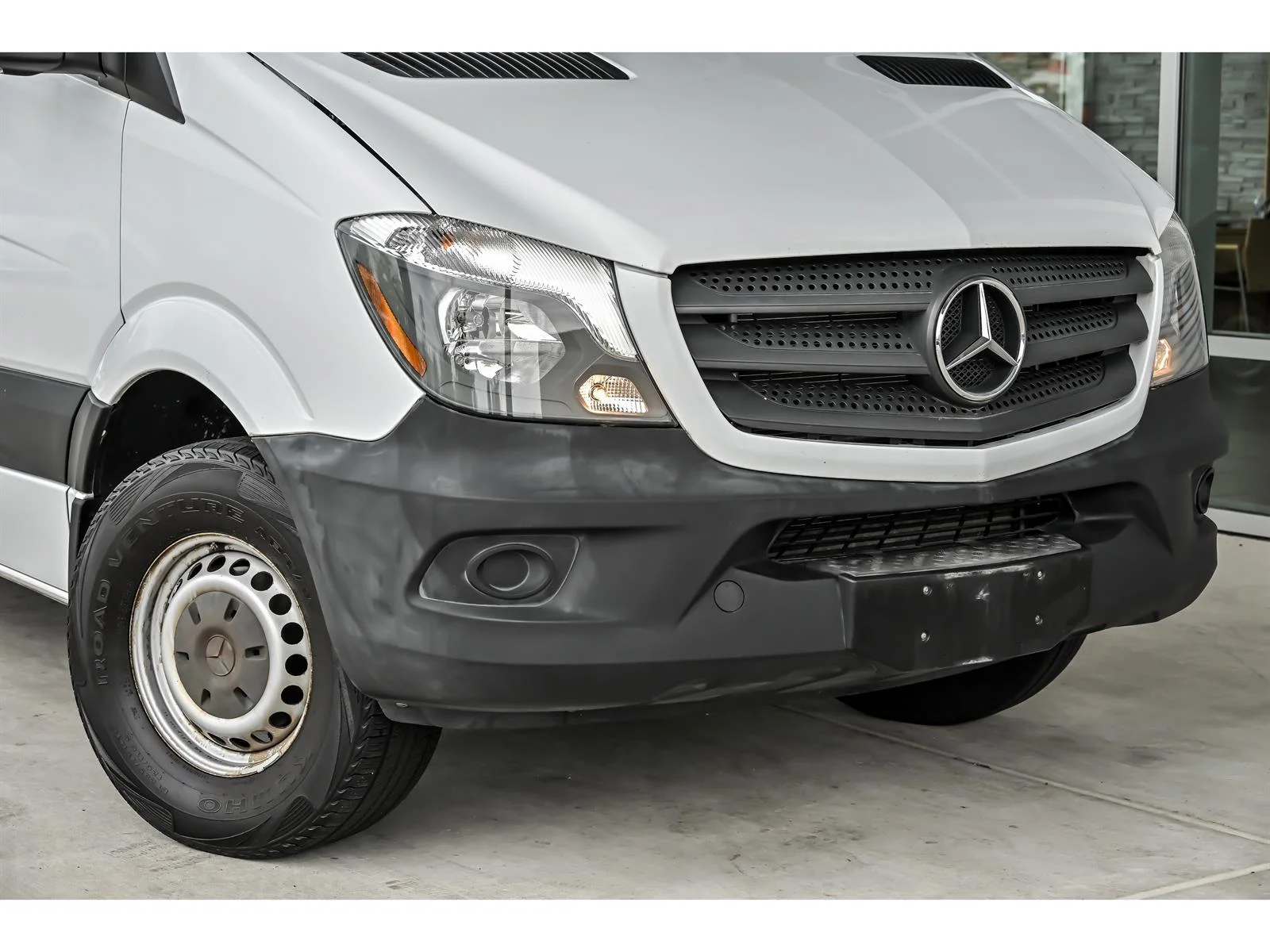 Used 2017 White Mercedes-Benz 2500 image 2