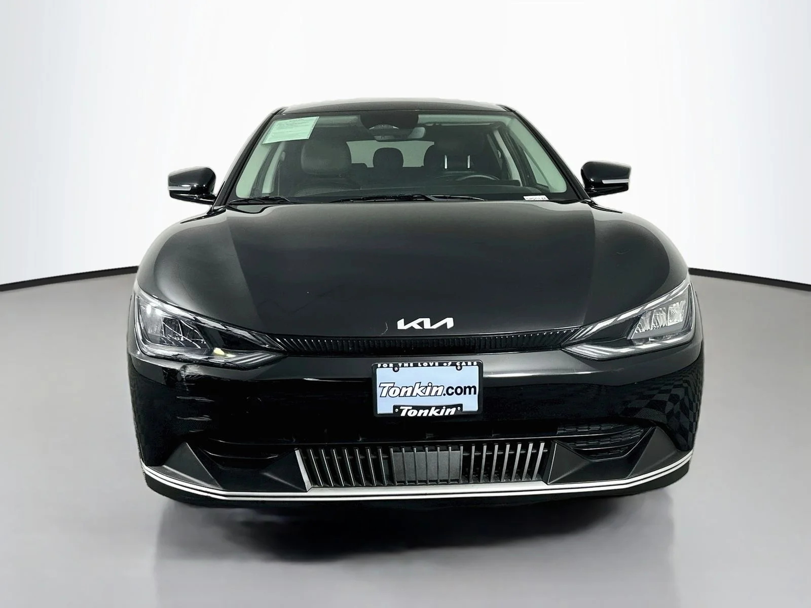 Used 2024 Kia EV6 Light L/R with VIN KNDC3DLC6R5616464 for sale in Gladstone, OR
