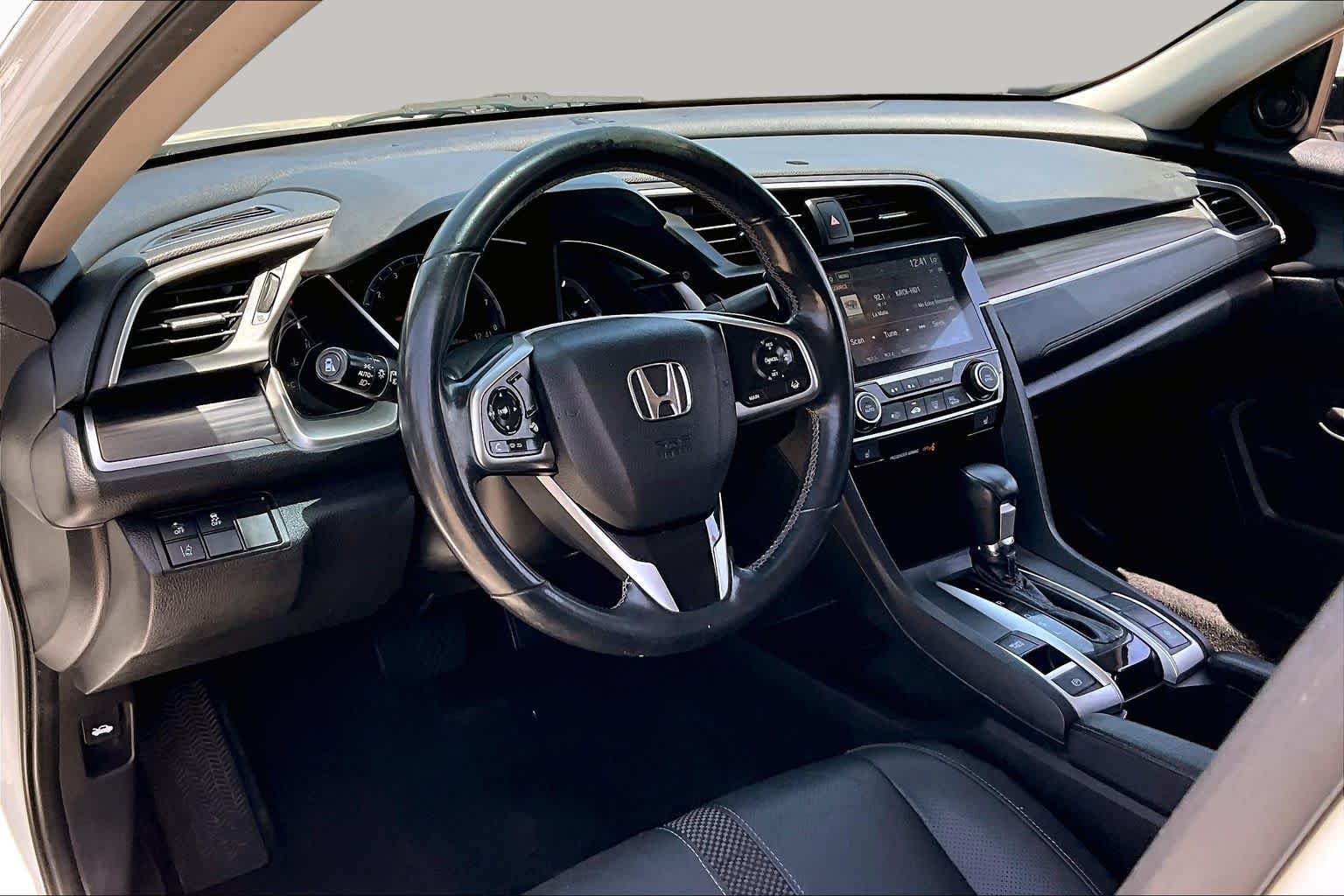 Used 2019 Platinum White Pearl Honda EX-L image 17