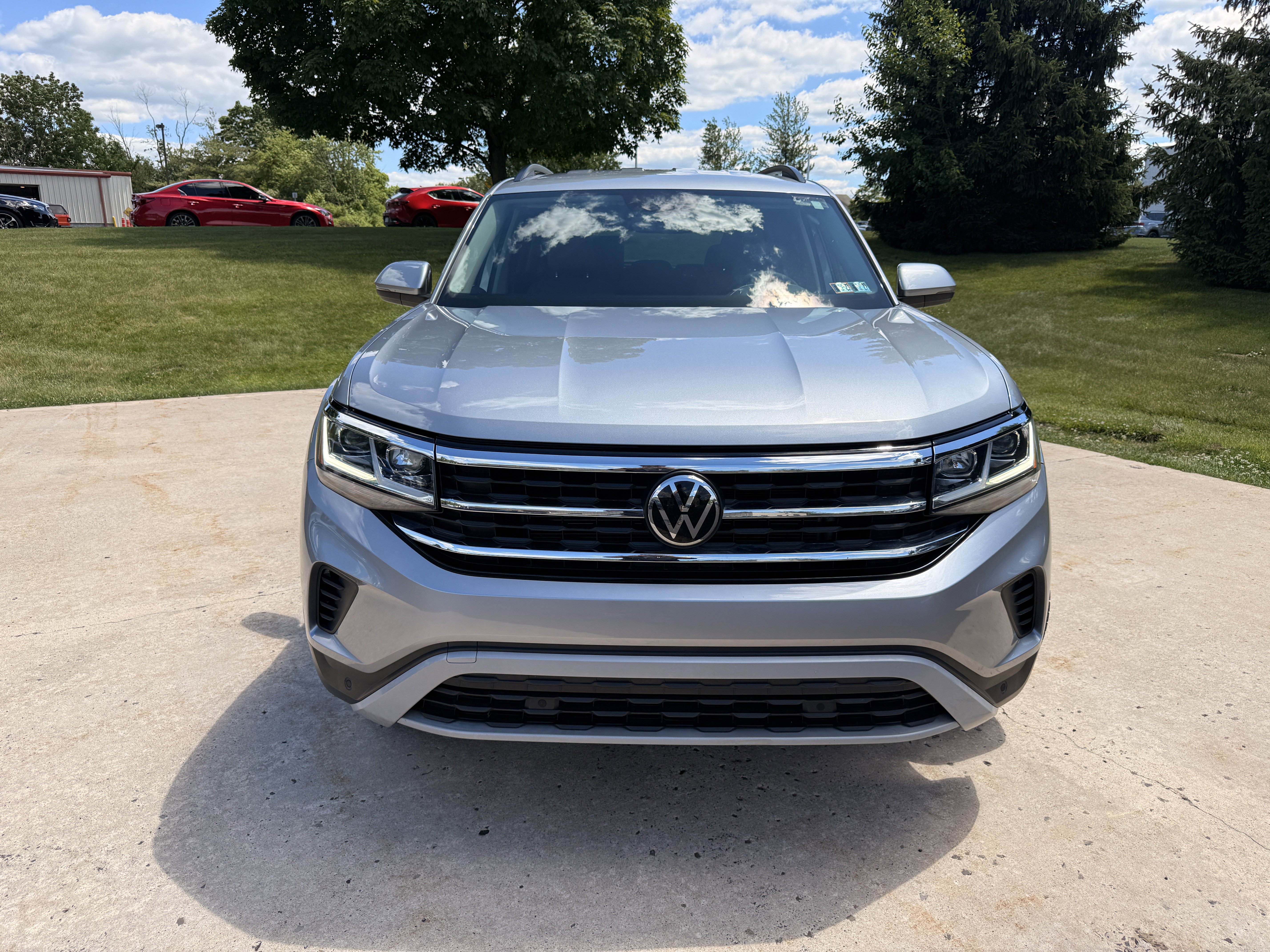 Used 2023 Silver Volkswagen 3.6L V6 SE w/Technology image 9