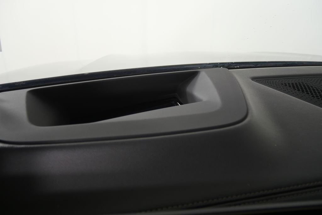 Used 2024 Black Sapphire Metallic BMW xDrive40i image 23