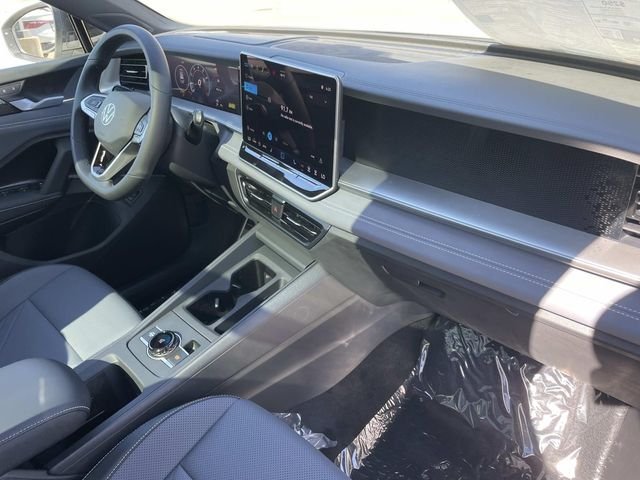 New 2026 White/off-white Volkswagen 2.0T SE R-Line Black image 29