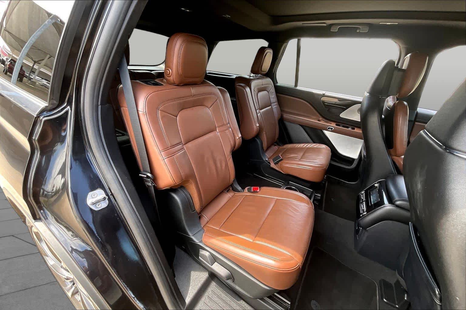 Used 2020 Infinite Black Lincoln Reserve image 19