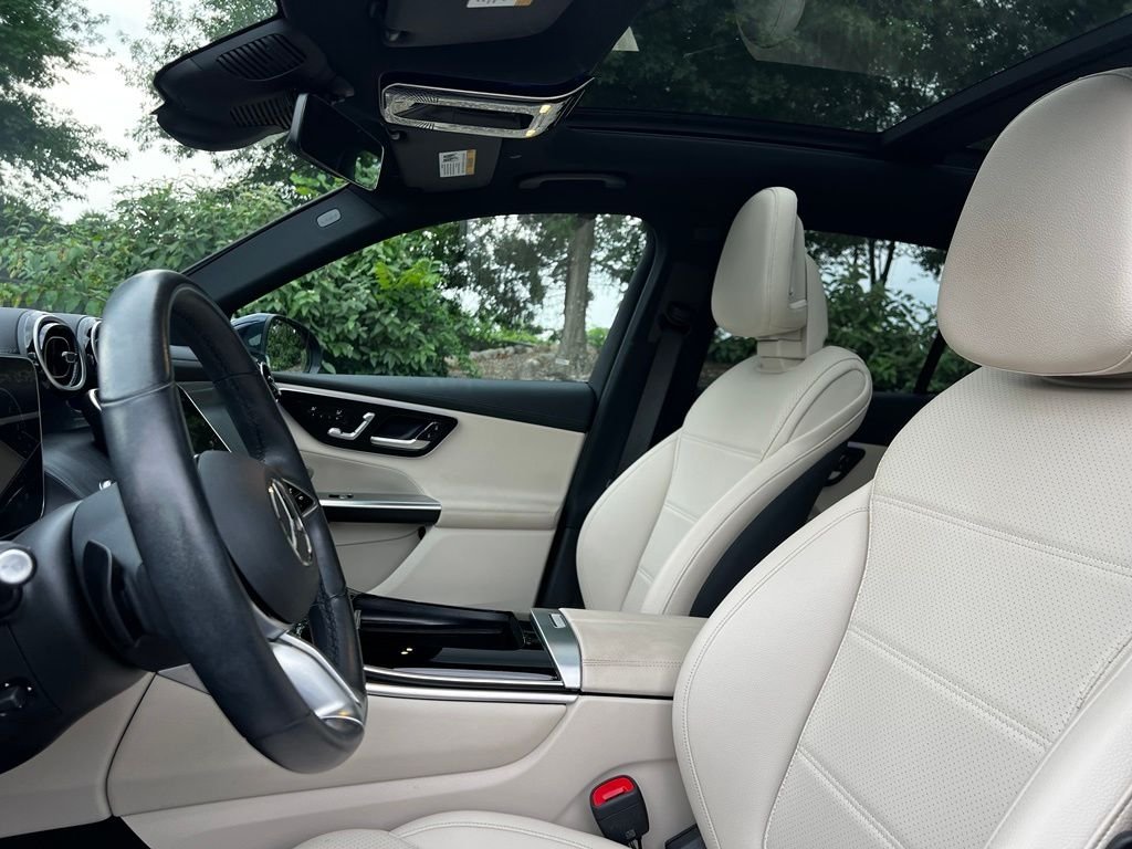 Used 2024 Blue Mercedes-Benz GLC 300 image 9