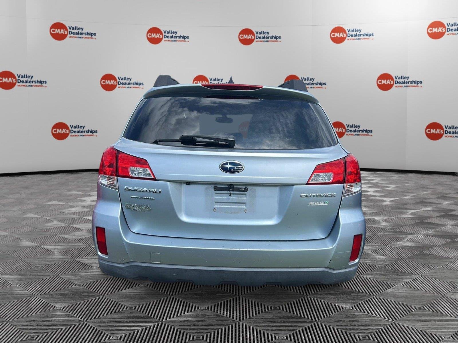 Used 2013 Ice Silver Metallic Subaru 2.5i Limited image 3