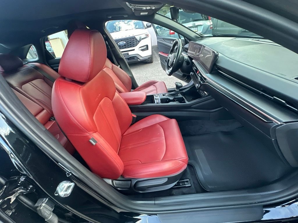 Used 2025 Black Kia GT-Line image 35