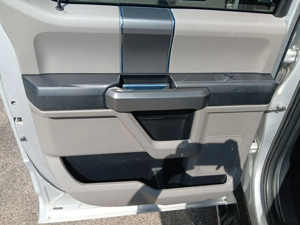 Used 2016 Ingot Silver Metallic Ford XLT image 30