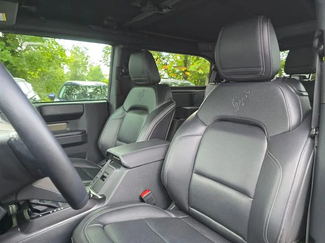 Used 2025 Gray Ford Badlands image 21