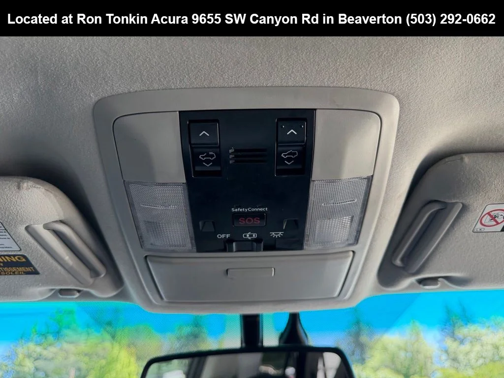 Used 2016 Silver Lining Metallic Lexus 460 image 27