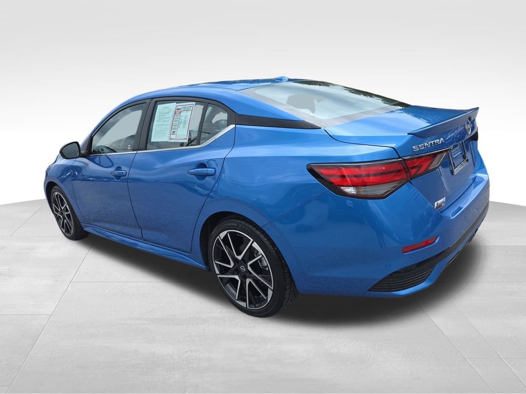 Used 2025 Electric Blue Metallic Nissan SR image 4