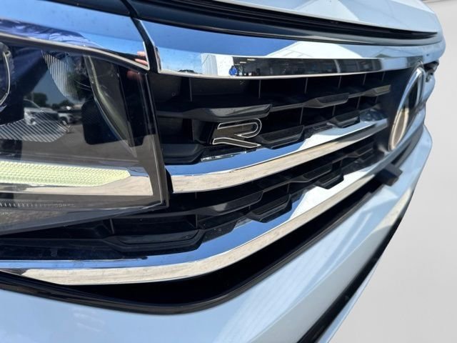 Certified 2022 Volkswagen Atlas Cross Sport SEL Premium R-Line with VIN 1V2FE2CA3NC204288 for sale in Kansas City