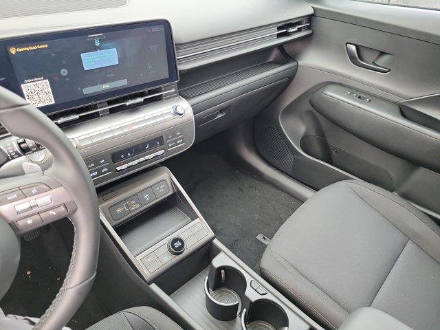 2025 Hyundai Kona EV SEL - Photo 12