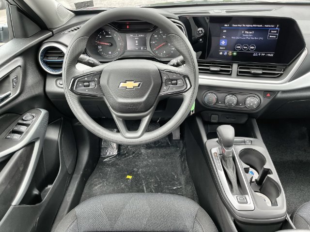 2026 Chevrolet Trax photo 19 of 40