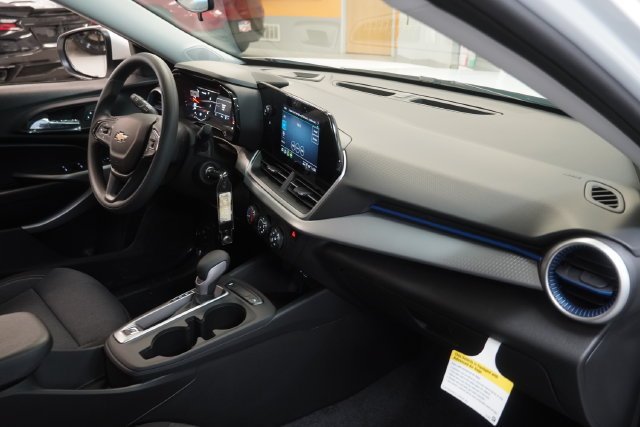 2026 Chevrolet Trax LS - Photo 27