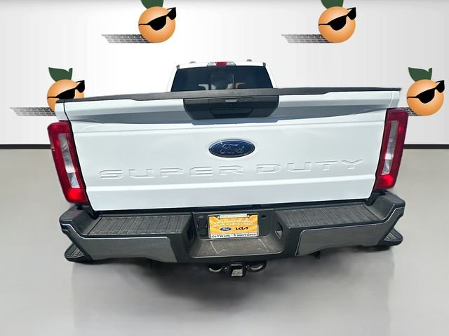 2025 Ford F-350 Super Duty Chassis Cab XL - Photo 6
