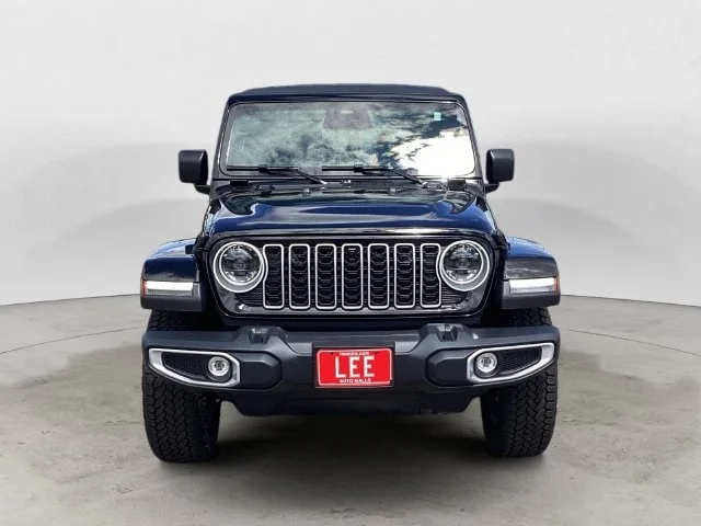 New 2026 Black Clearcoat Jeep 4-DOOR SAHARA image 9