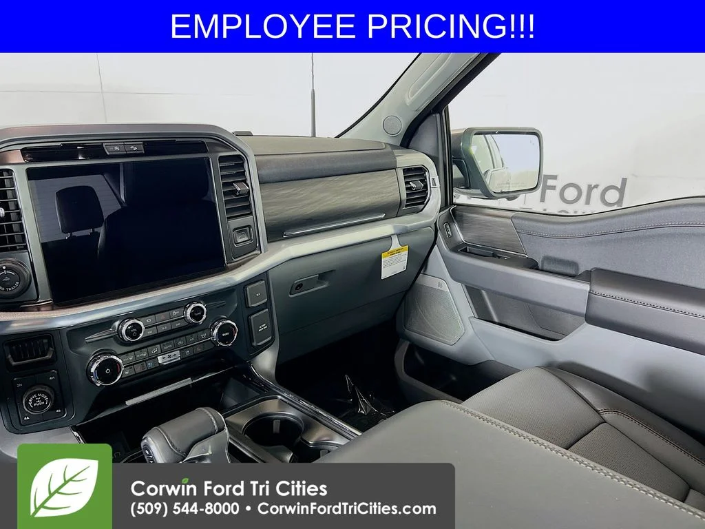 New 2026 Carbonized Gray Metallic Ford Lariat image 27