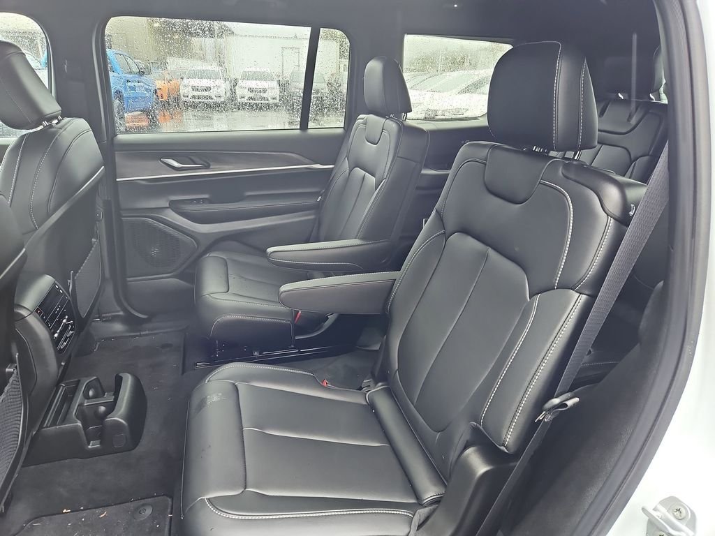 2025 Jeep Grand Cherokee L Limited - Photo 14