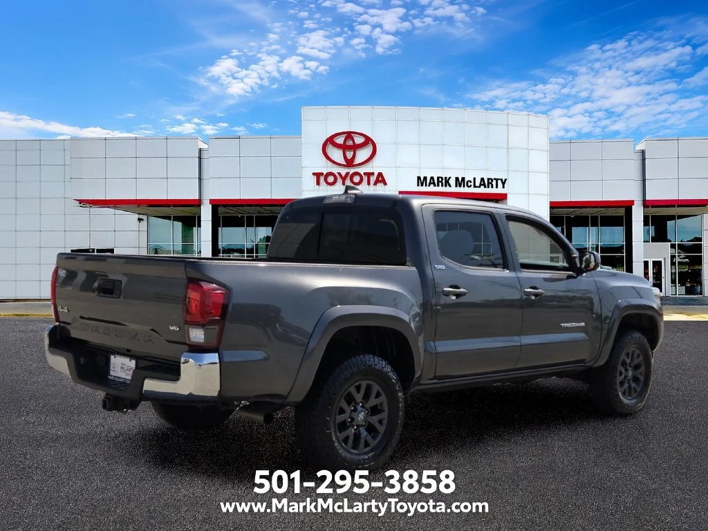 Used 2022 Gray Toyota SR5 image 5
