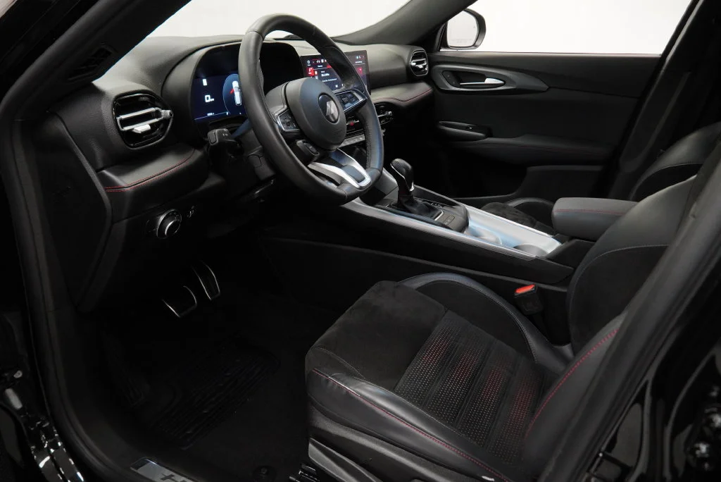 Used 2024  Dodge GT image 25