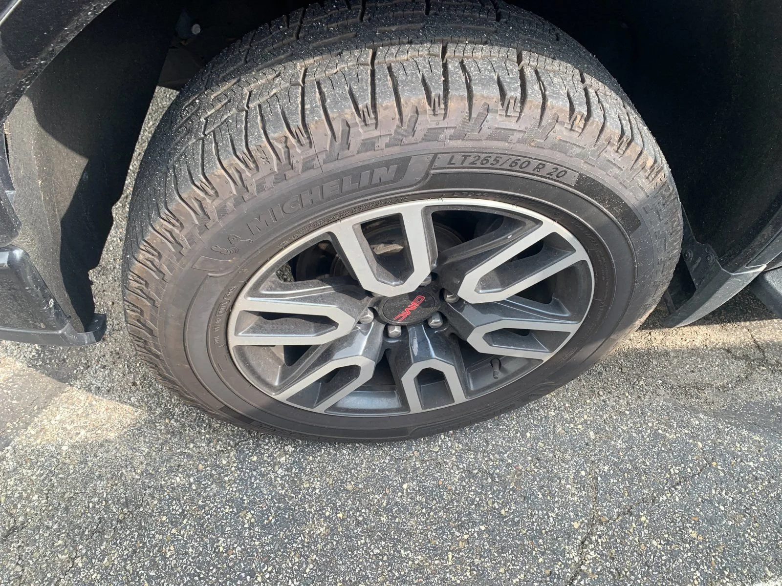 Used 2024 Onyx Black GMC AT4 image 6