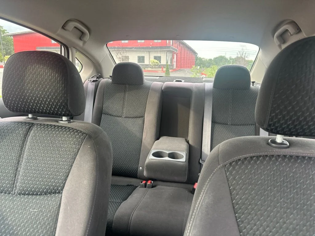 Used 2013 Brilliant Silver Nissan SR image 26