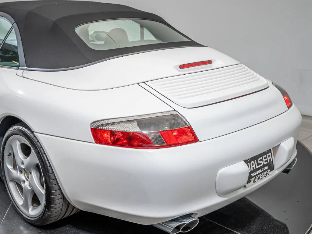 Used 2003 Carrara White Porsche Carrera image 20