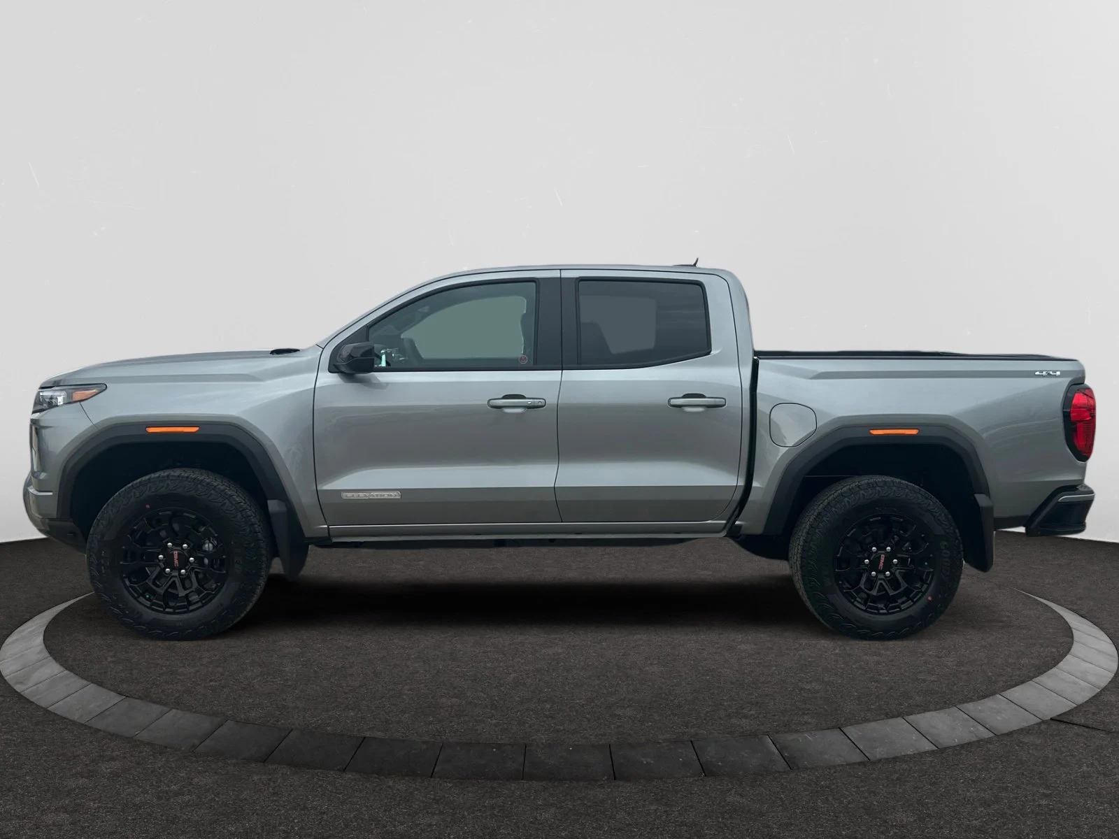 New 2026 Sterling Metallic GMC Elevation image 2