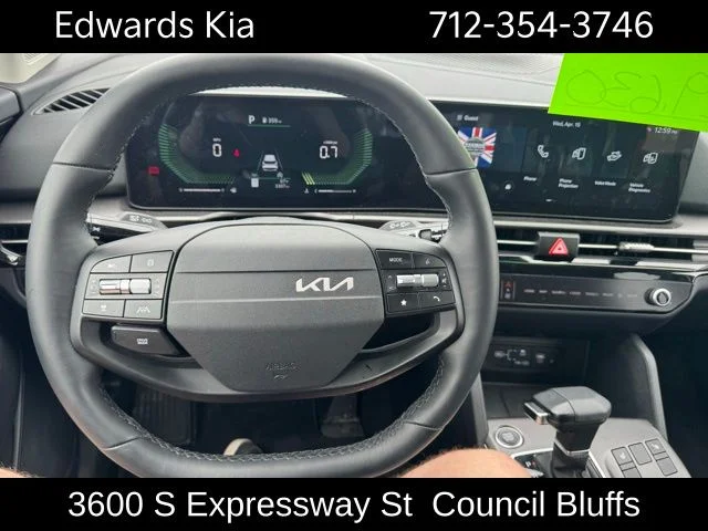 2026 Kia Sportage EX - Photo 17