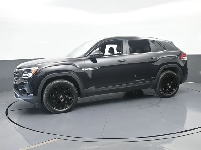2025 Volkswagen Atlas Cross Sport 2.0T SE w/Technology