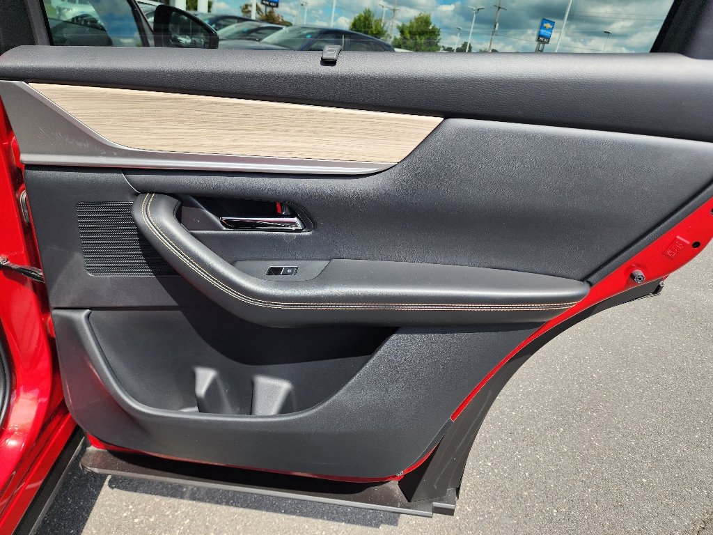 2025 Mazda CX-70 Premium Package - Photo 33