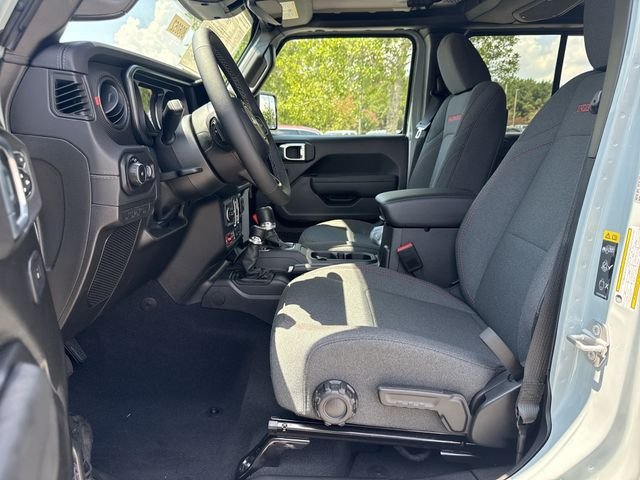 New 2026 White/off-white Jeep Rubicon image 9