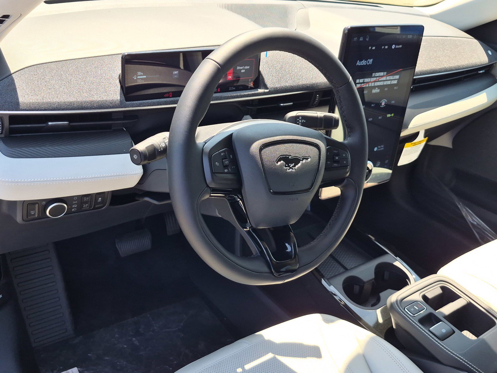 New 2026 Star White Metallic Tri-coat Ford Premium image 20