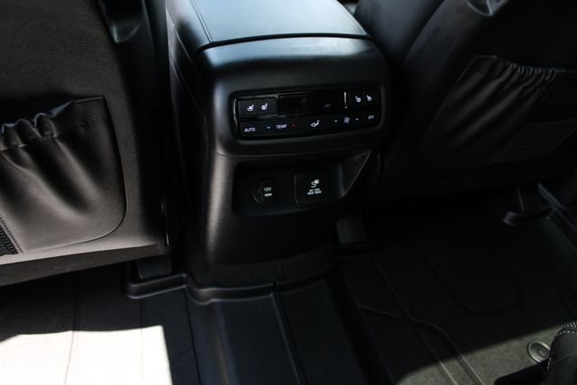 Used 2025 Green Hyundai Calligraphy image 28