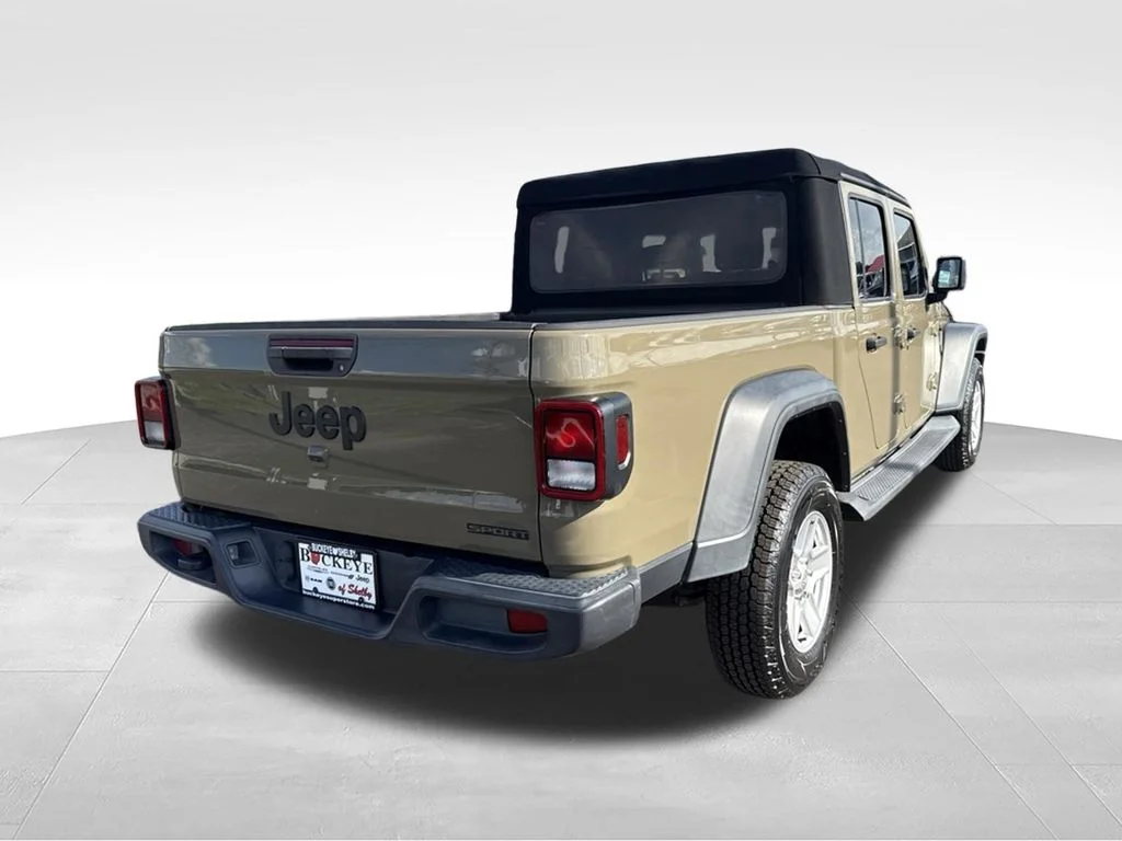 Certified Used 2020  Jeep Sport image 4