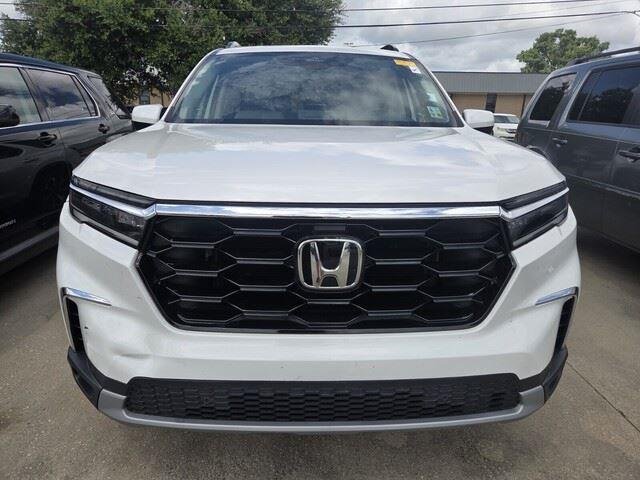Used 2025 Platinum White Pearl Honda Touring image 2
