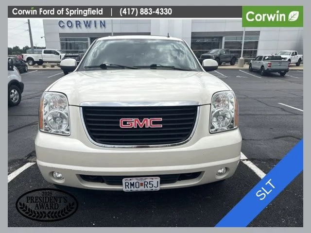 Used 2014 White Diamond Clearcoat GMC SLT 1500 image 1