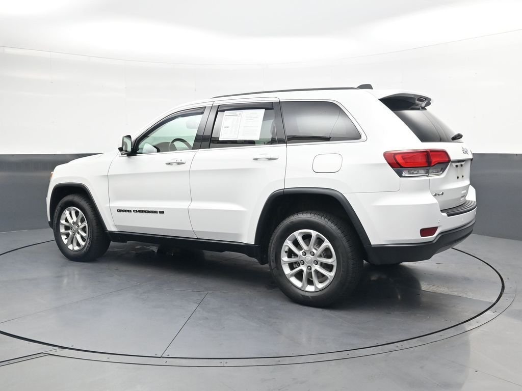 Used 2022 White Jeep Laredo E image 10