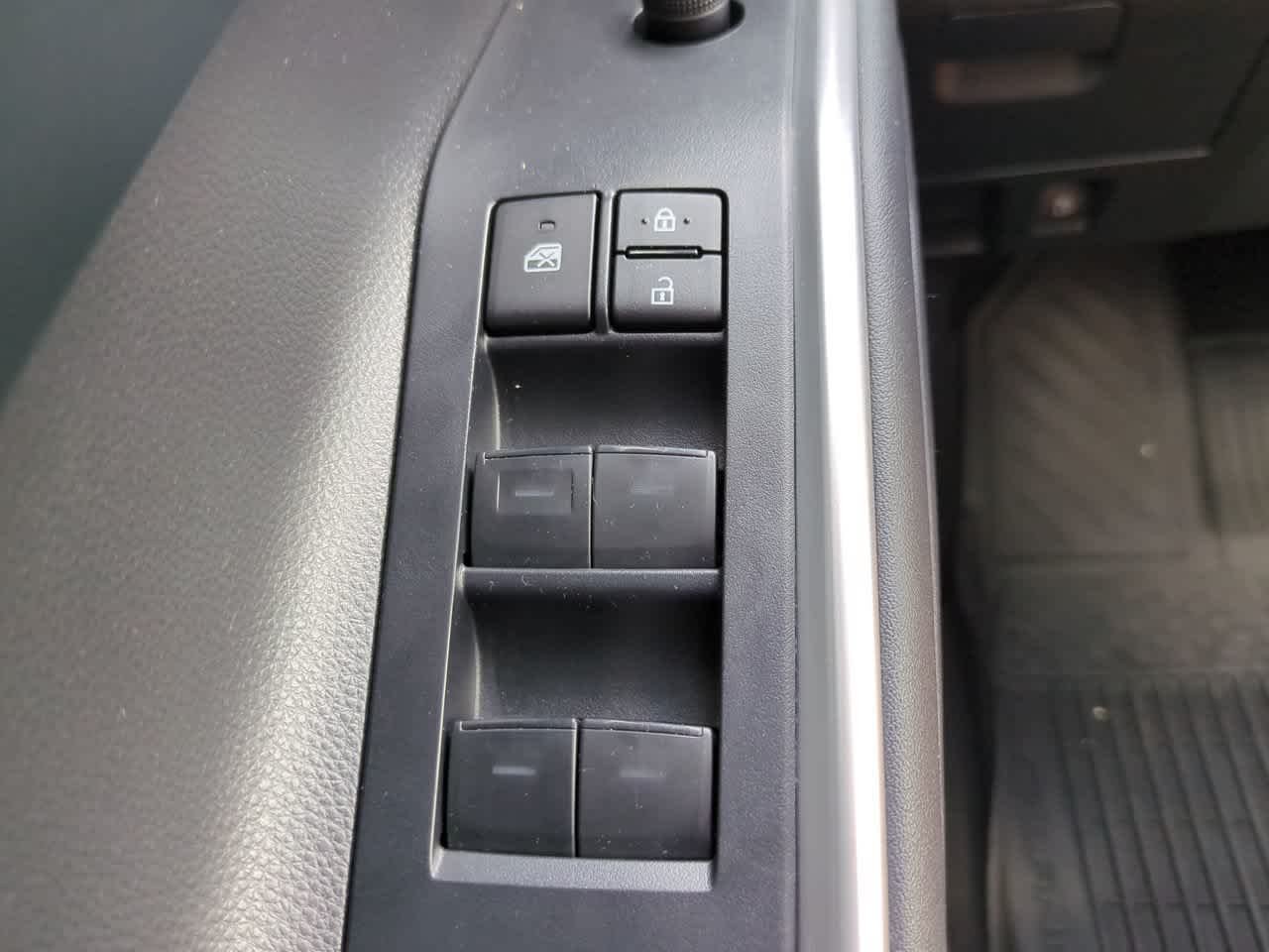 Used 2023 Wind Chill Pearl Toyota XLE image 24