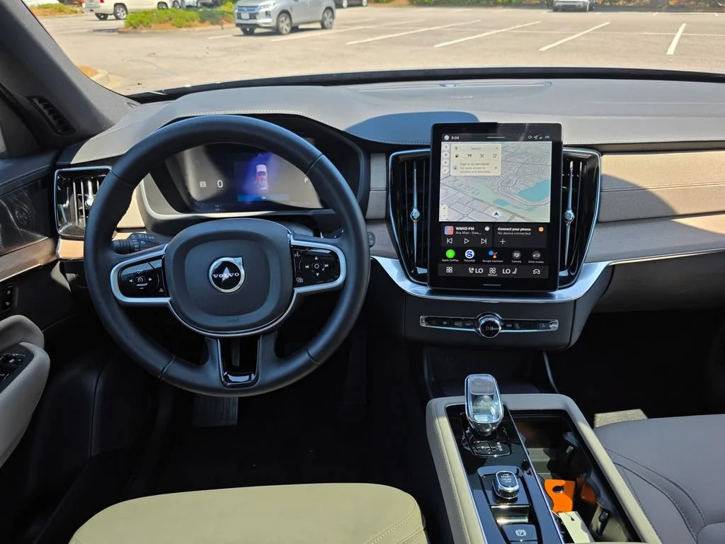 Used 2026  Volvo Plus image 26