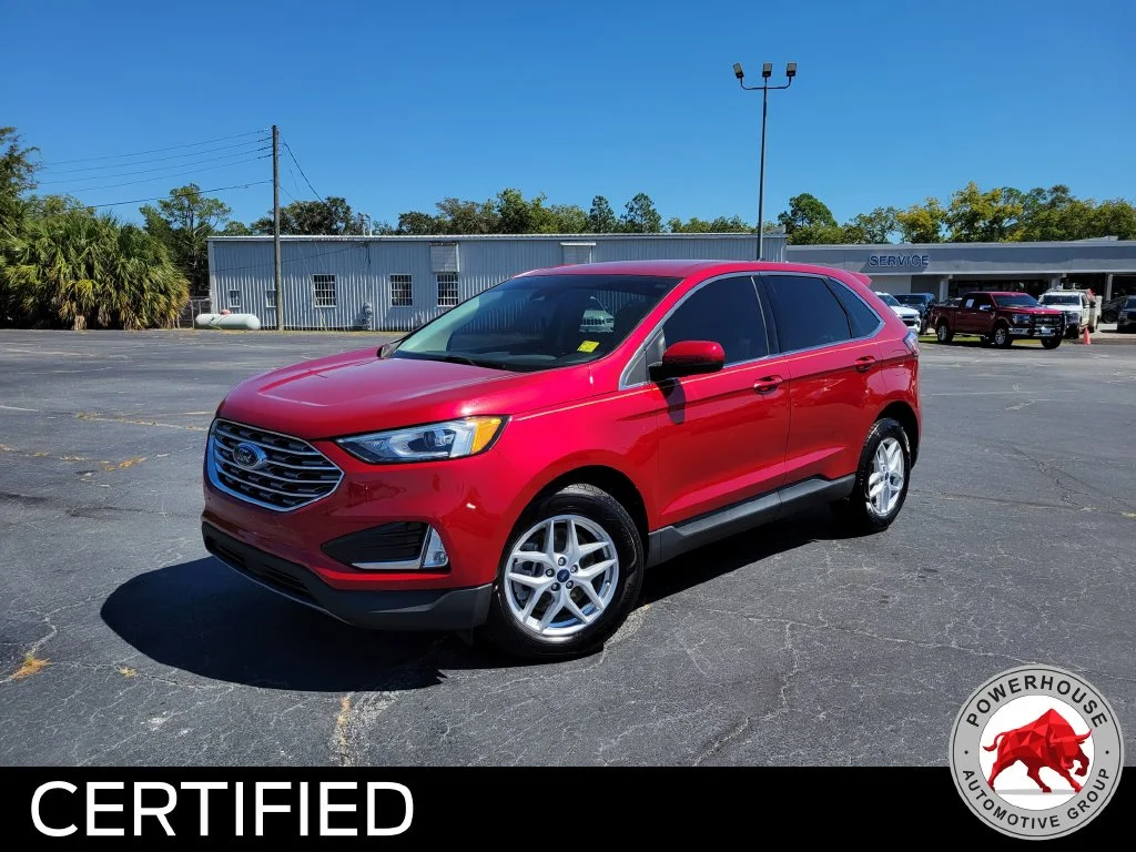 Used 2022 Red Ford SEL image 2