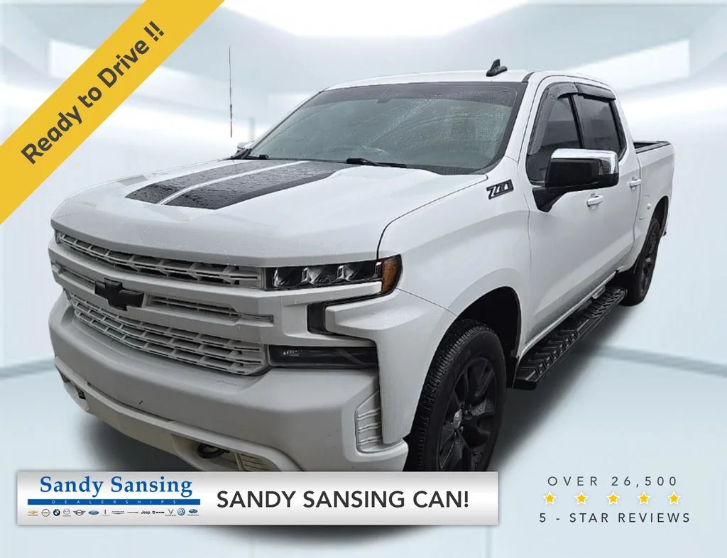 Used 2020 White Chevrolet LT image 1