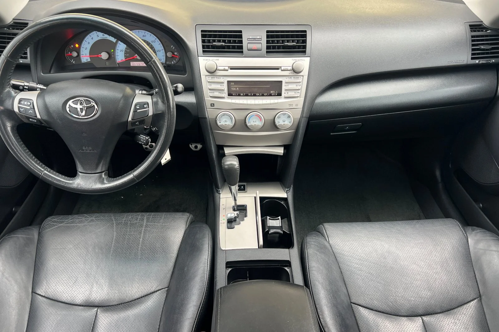 Used 2011 Super White Toyota SE image 13