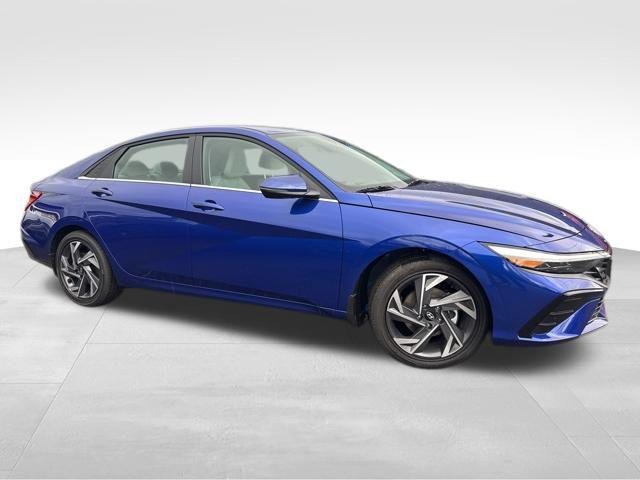 2026 Hyundai Elantra 2.0 Limited IVT's photo
